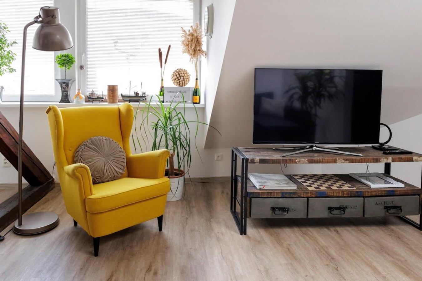Vip Apartment In Old Town With Free Parking Pressburg Exterior foto
