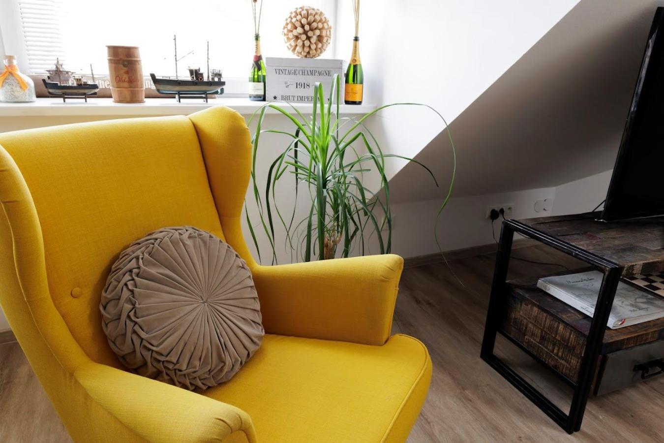 Vip Apartment In Old Town With Free Parking Pressburg Exterior foto