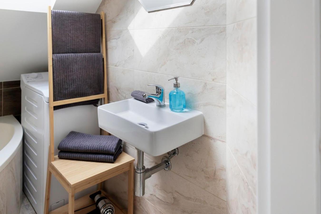Vip Apartment In Old Town With Free Parking Pressburg Exterior foto
